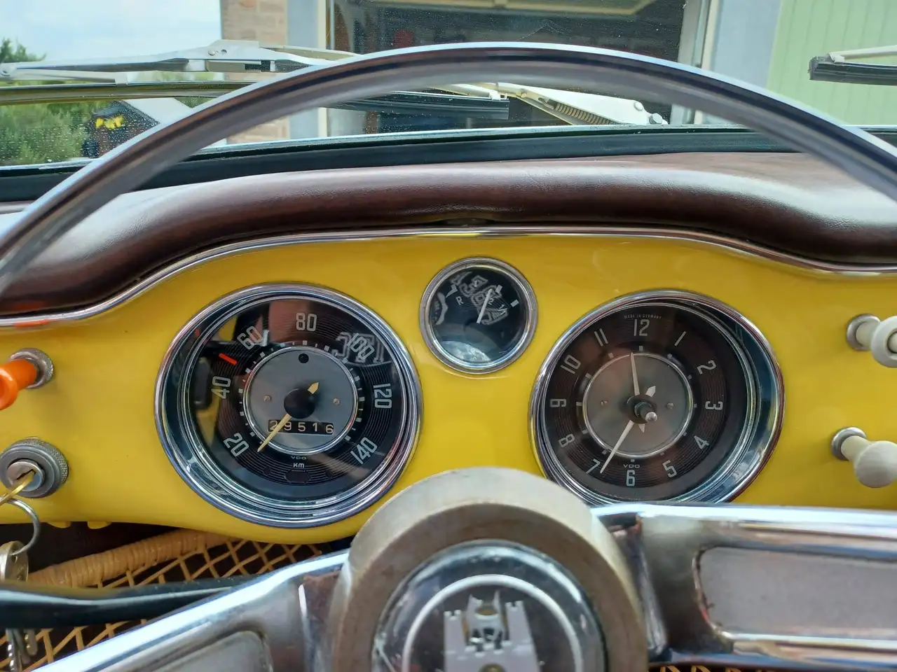 Volkswagen Karmann Ghia Cabriolet, foto 6