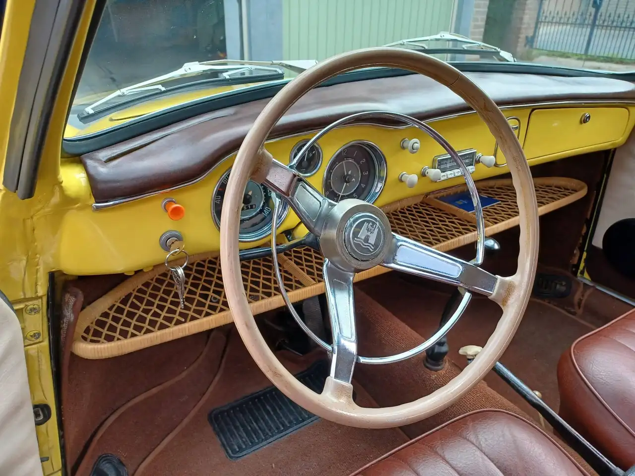 Volkswagen Karmann Ghia Cabriolet, foto 8