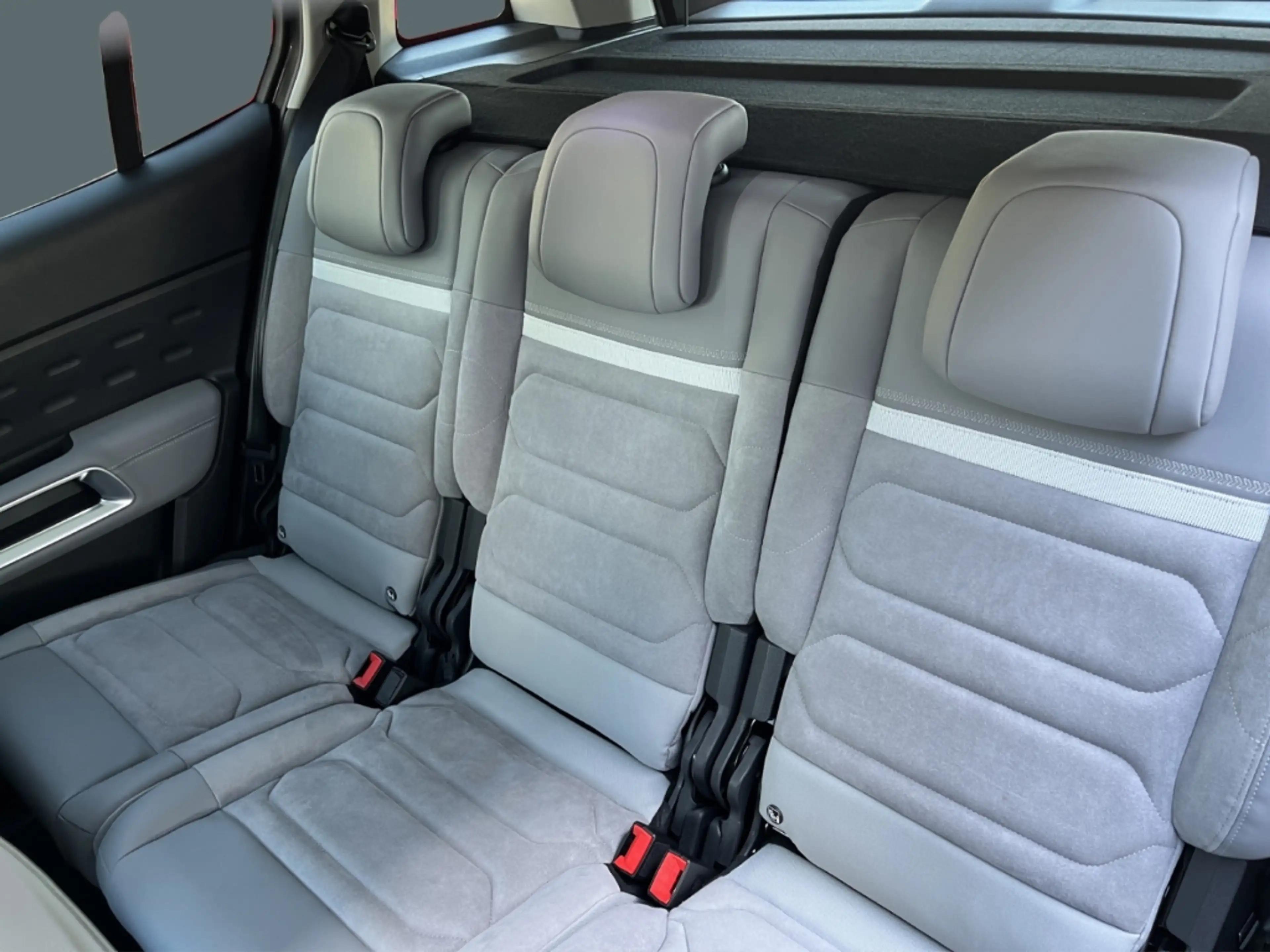Citroen C5 Aircross Panorama-Dach LED ACC Kamera Keyless — photo 11
