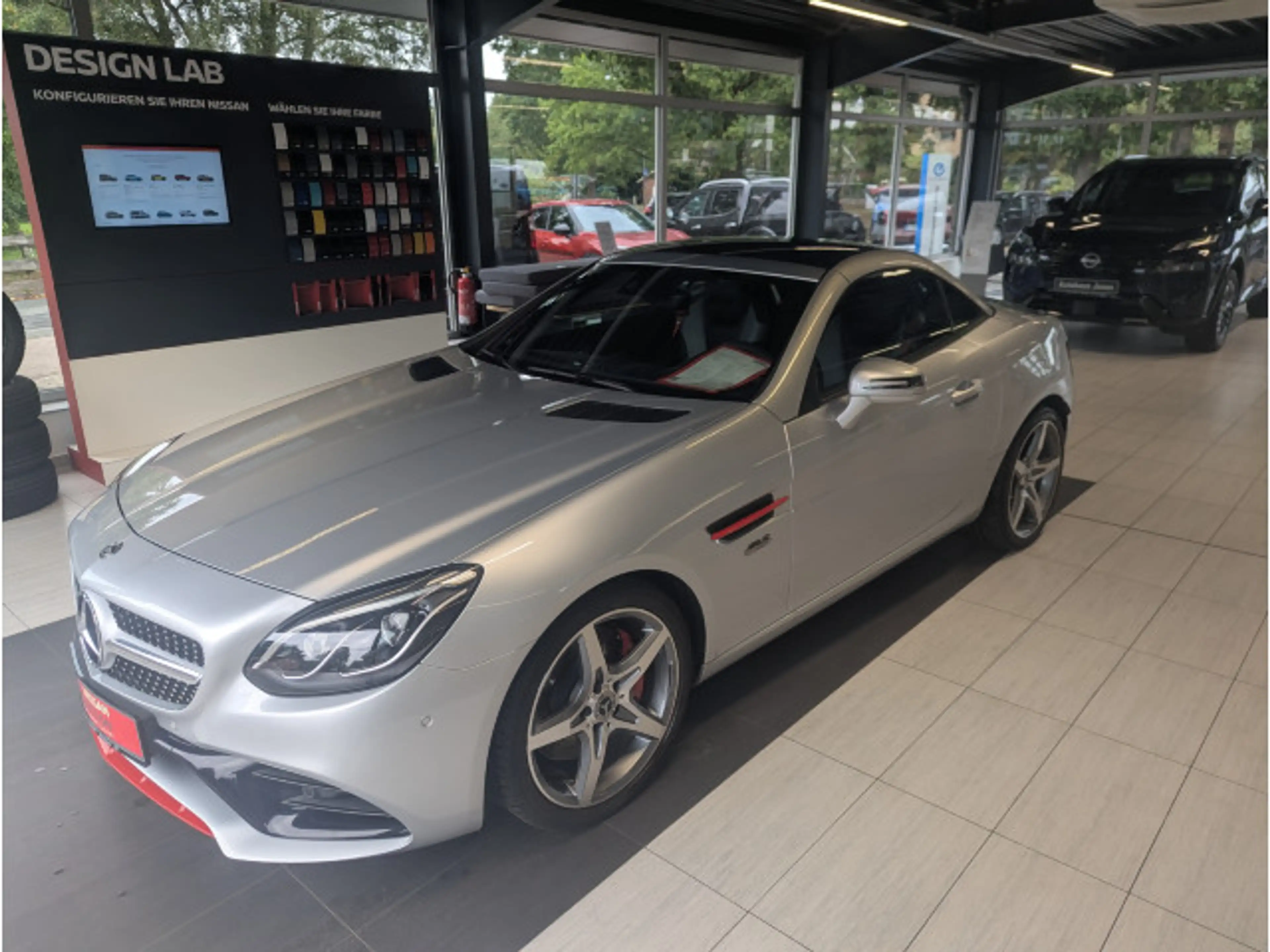 Mercedes-Benz SLC 200 SLC Roadster SLC 200 AMG Line, Red Editi — photo 4