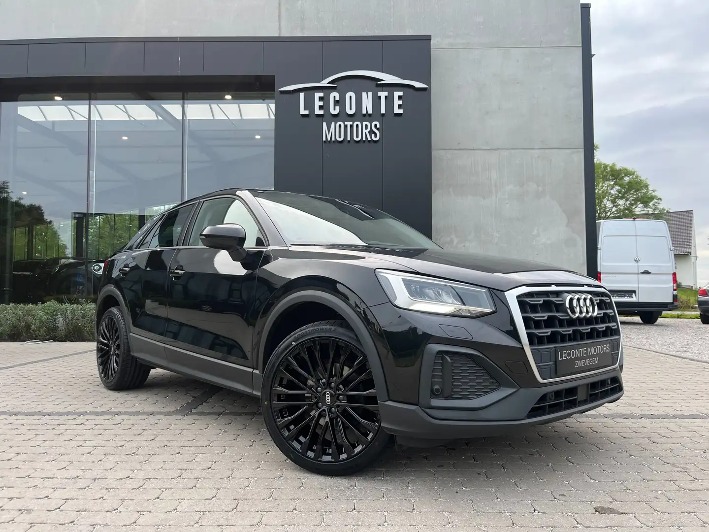 Audi Q2 Q2 35 TFSI S tronic LED/Gps/Camera/Zetelverwarming Zwart - 1