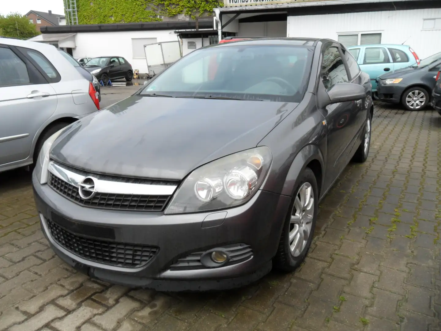 Opel Astra GTC 1.4 Selection 110 Jahre Gris - 1