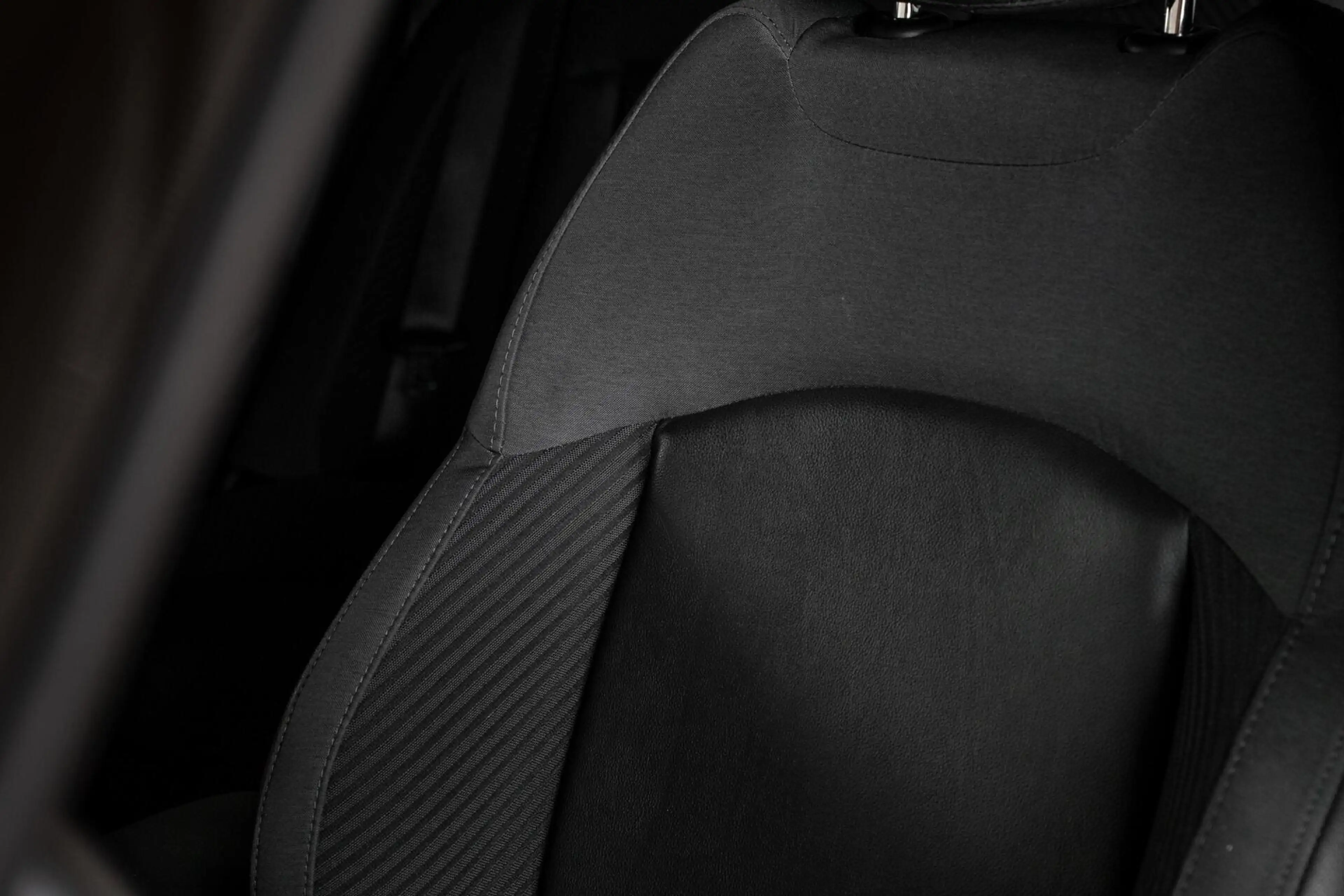 MINI One Clubman Business / Climate / Sportstoelen / PDC Achter — photo 14