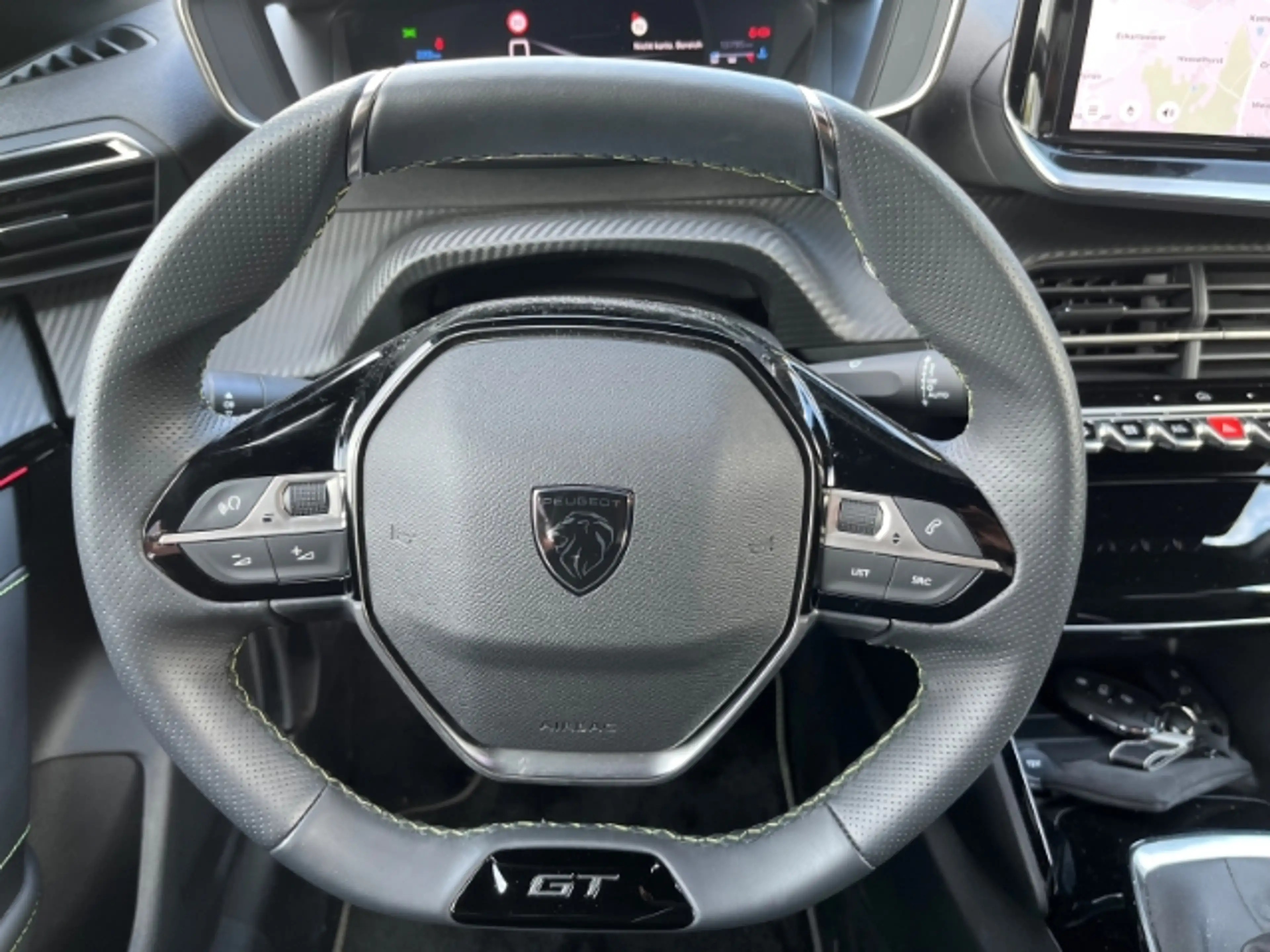Peugeot 208 GT Navi Klima Kamera LED LM-felgen — photo 9