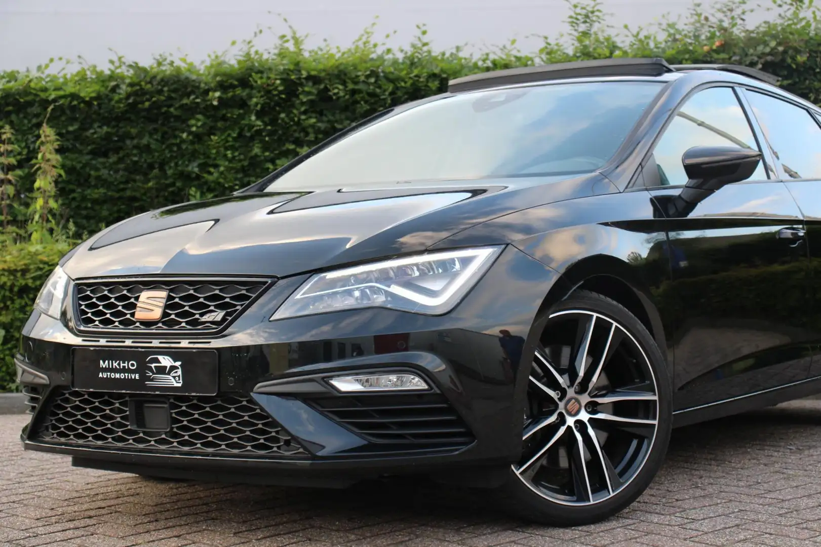 SEAT Leon 2.0 TSI CUPRA DSG 290|Virtualcockpit|Panoramadak|S Zwart - 2