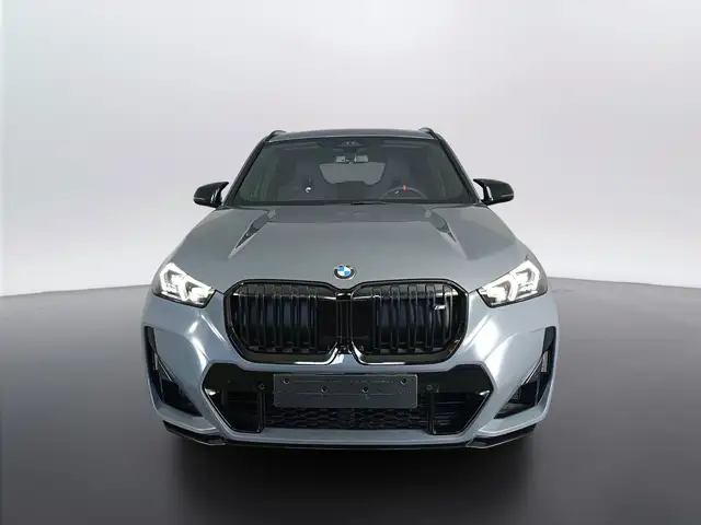 BMW X1 view 2