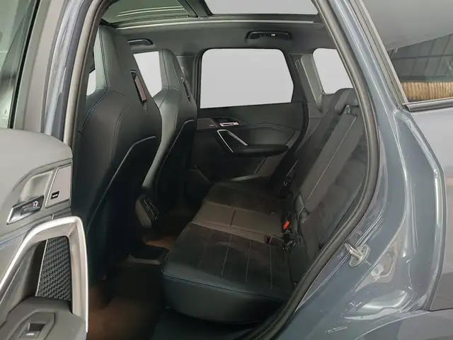 BMW X1 view 9