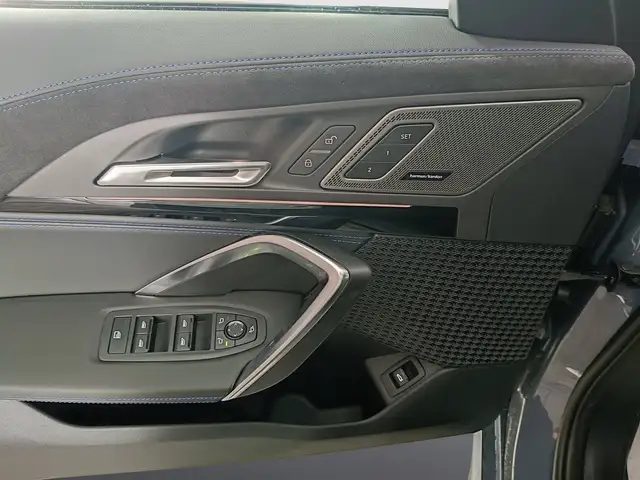 BMW X1 view 13