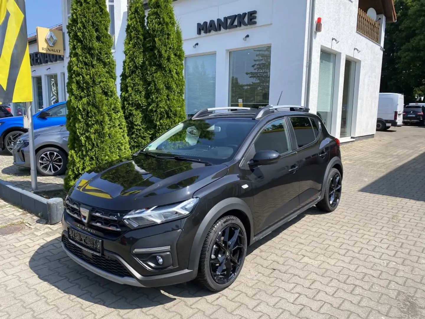 Dacia Sandero Stepway TCe 100 ECO-G Comfort / Allwetter Schwarz - 1