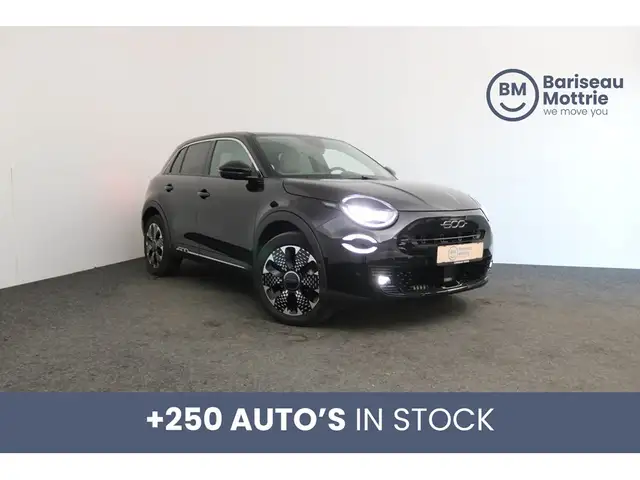 Fiat 600 LA PRIMA HYBRID AUTOMAAT *LEDER*DAB*GPS*CARPLAY*CA