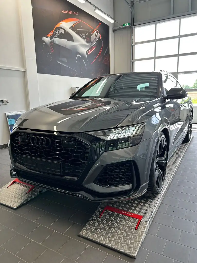 Audi RS Q8 4.0 TFSI quattro Keramik, Pano, SHZ, .... Grau - 1