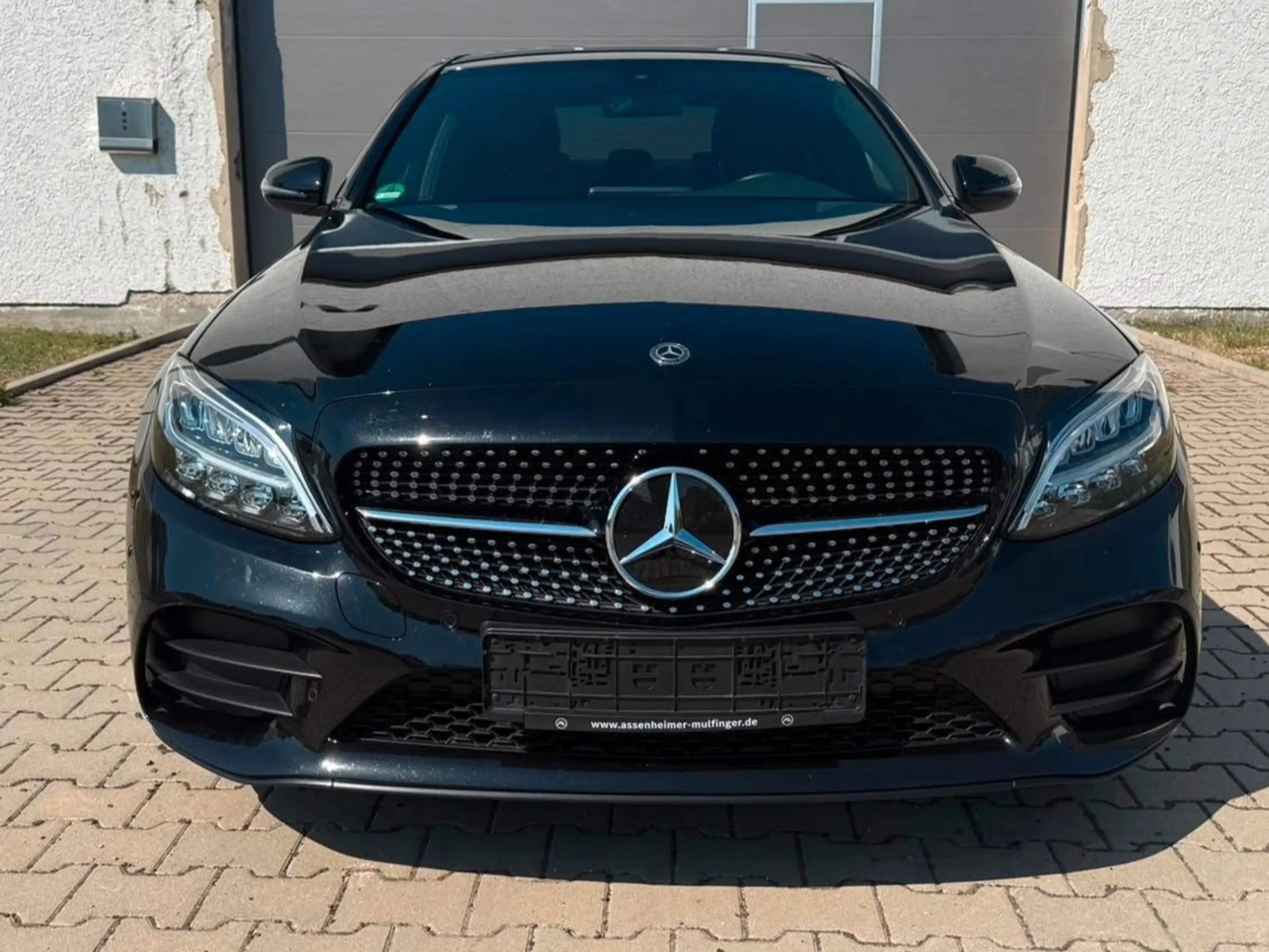 Mercedes-Benz C 400 Limousine 4Matic AMG Line — photo 2