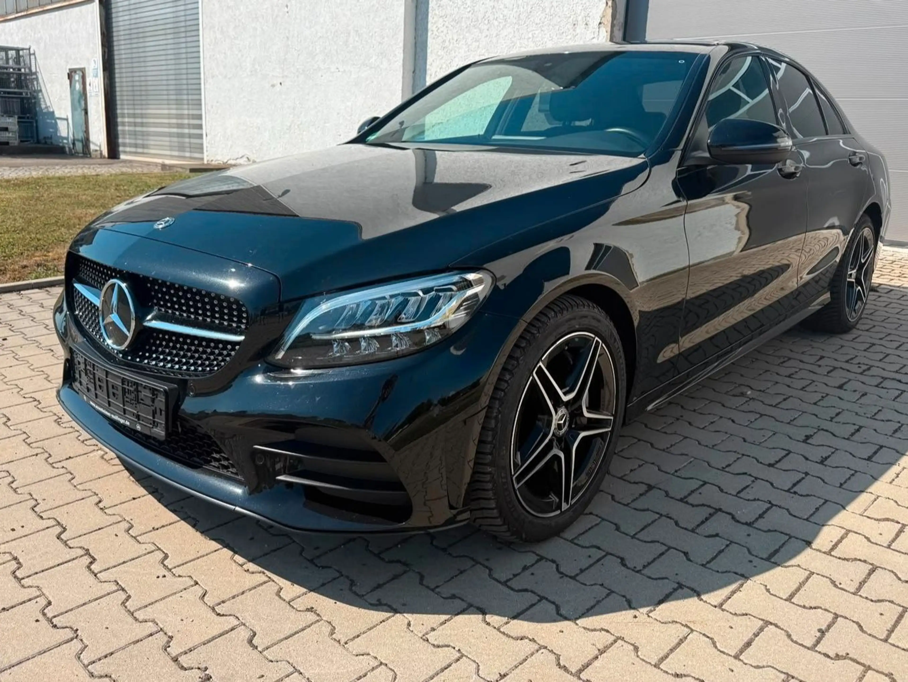 Mercedes-Benz C 400 Limousine 4Matic AMG Line