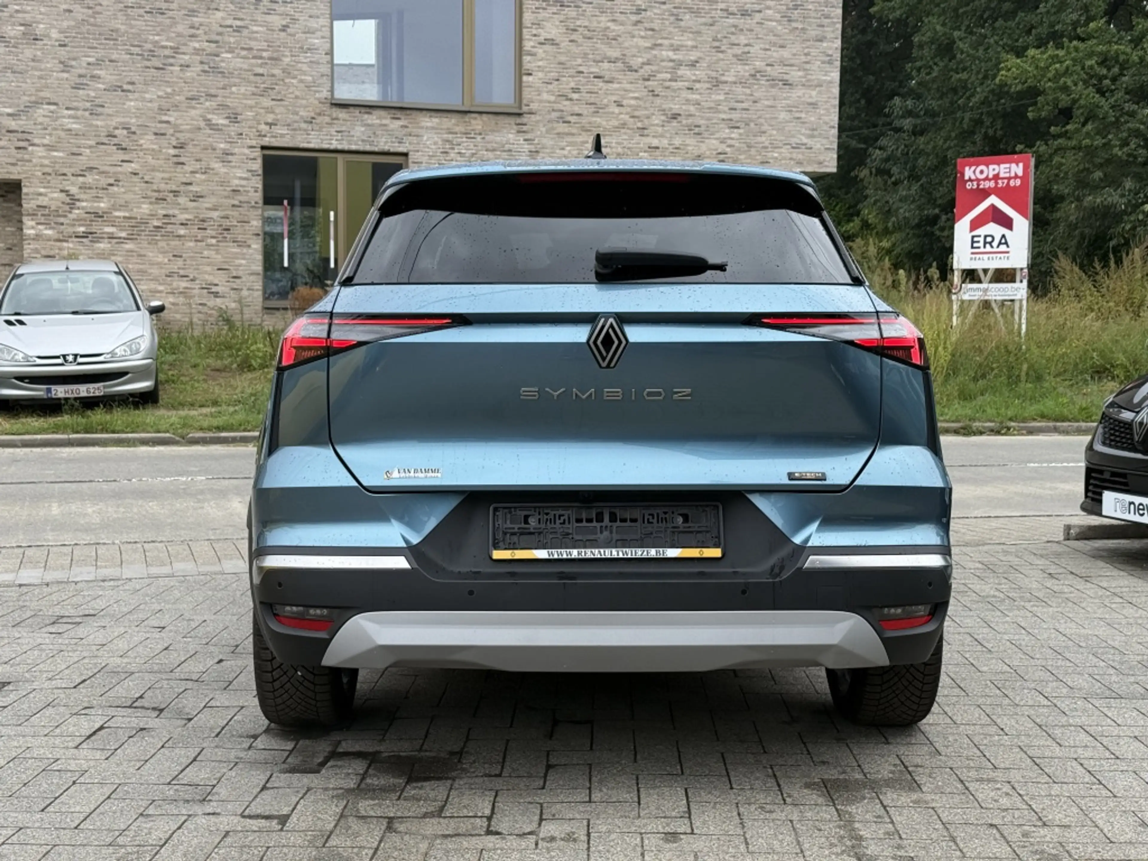 Renault Symbioz 145 E-Tech Full Hybrid Iconic — photo 3