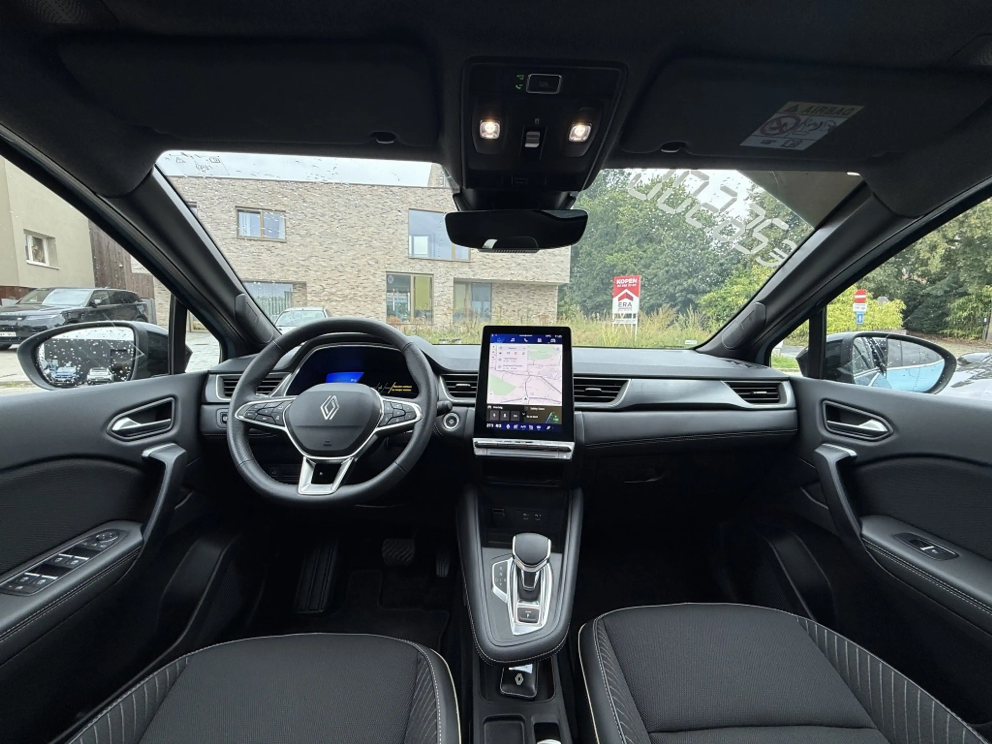 Renault Symbioz 145 E-Tech Full Hybrid Iconic — photo 10