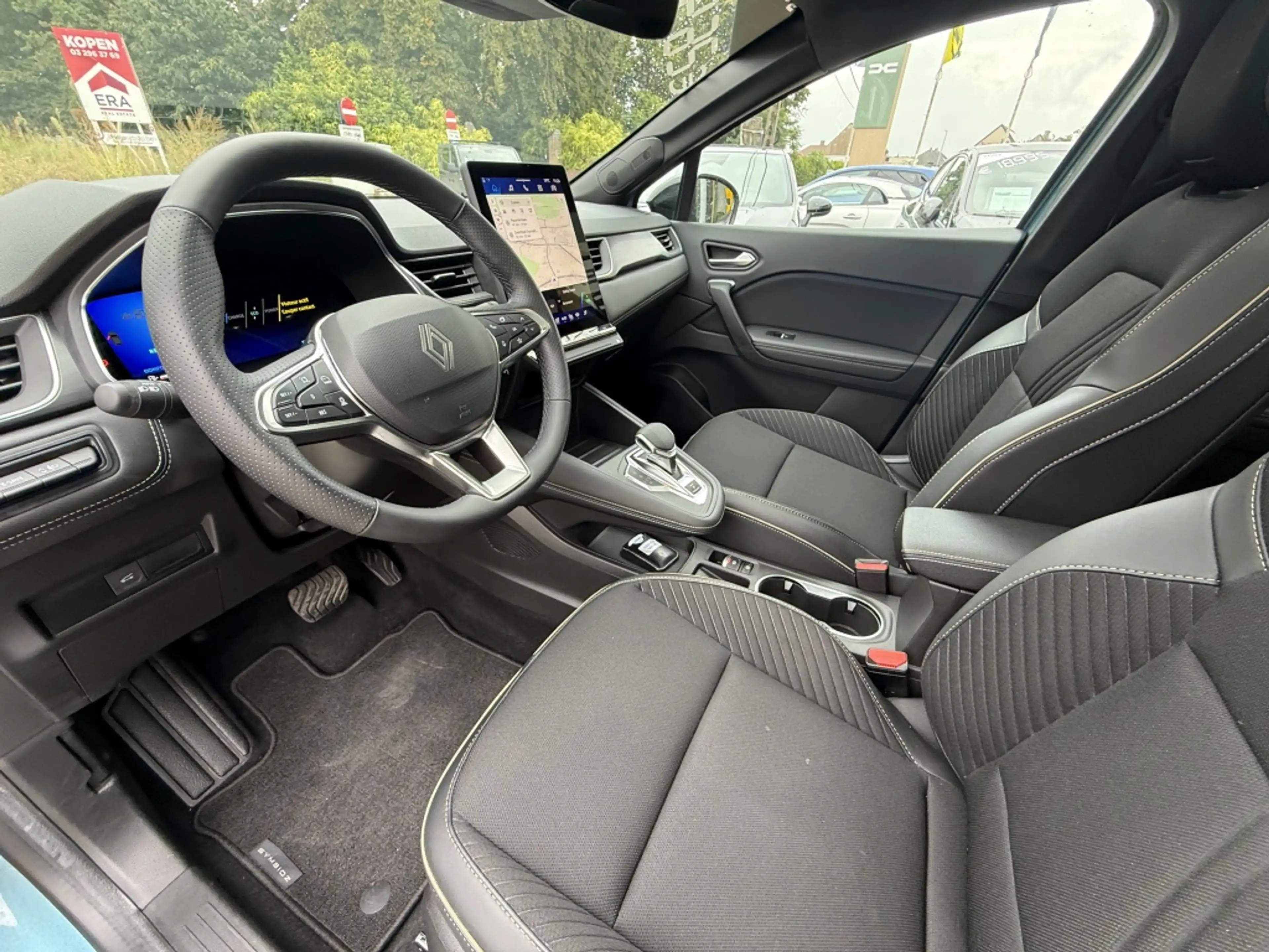 Renault Symbioz 145 E-Tech Full Hybrid Iconic — photo 15