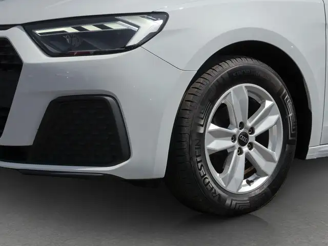 Audi A1 view 13