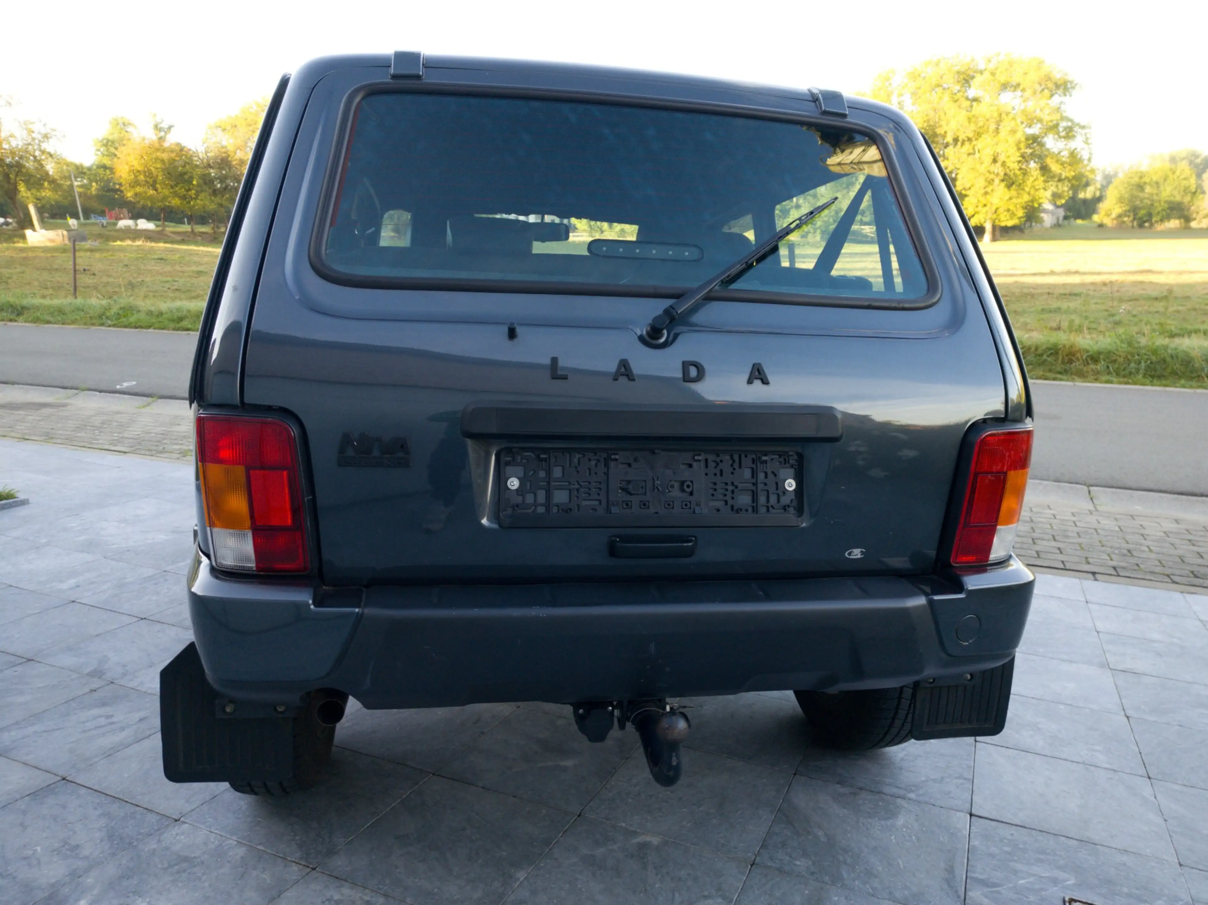 Lada Niva Urban black édition — photo 10