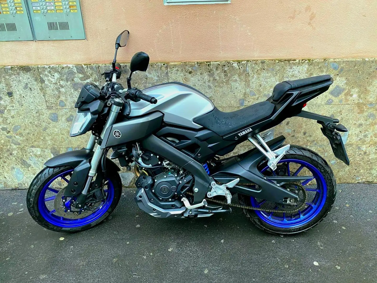 Yamaha MT-125 Bleu - 1