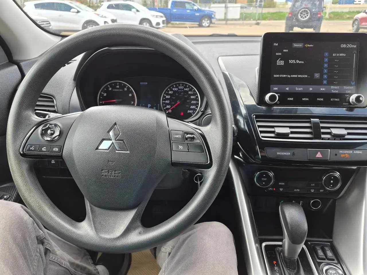 Mitsubishi Eclipse Cross снимка Mitsubishi Eclipse Cross