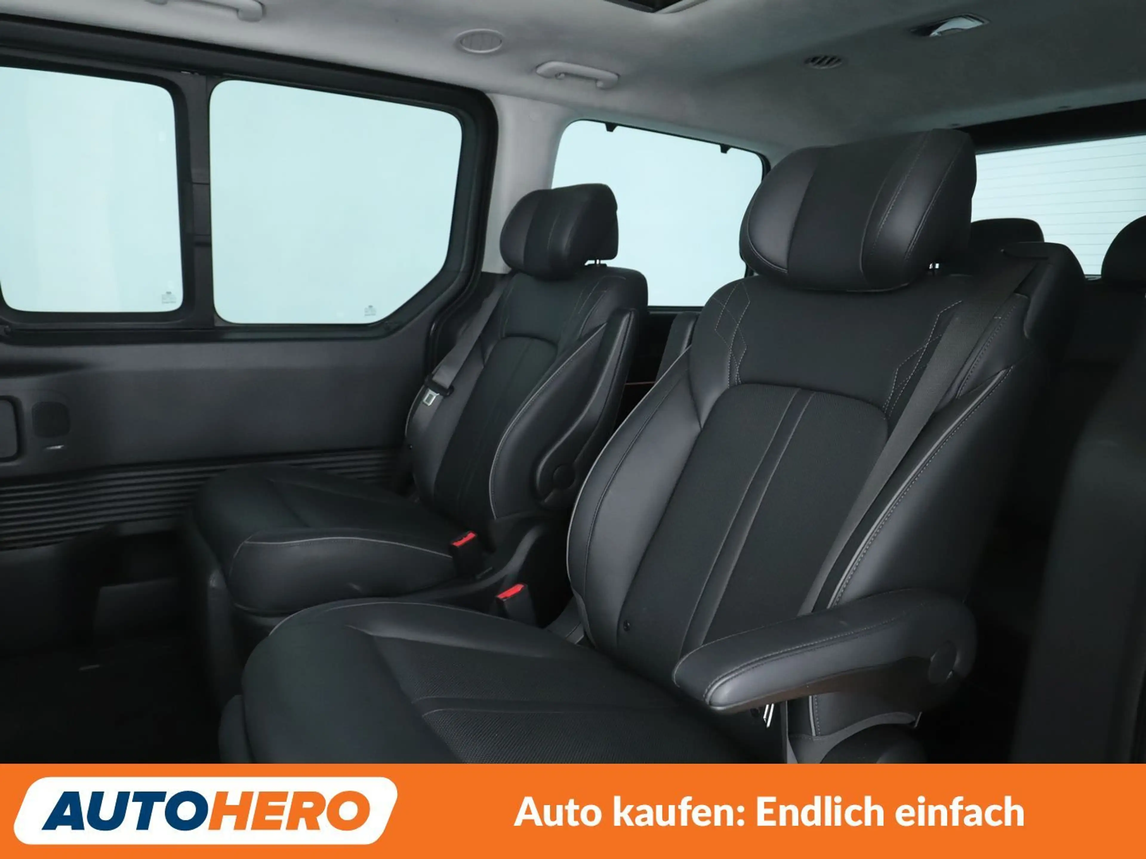 Hyundai STARIA 2.2 CRDi Signature 4WD Aut.*NAVI*LED*ACC*SPUR* — photo 14