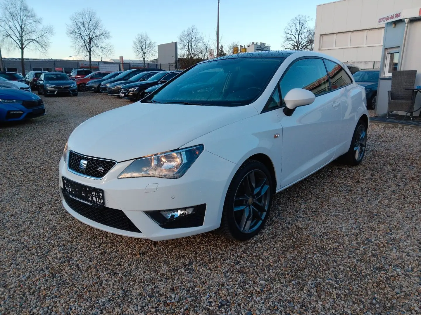 SEAT Ibiza SC FR Klima Navi DAB Sitzheizung Blanc - 1