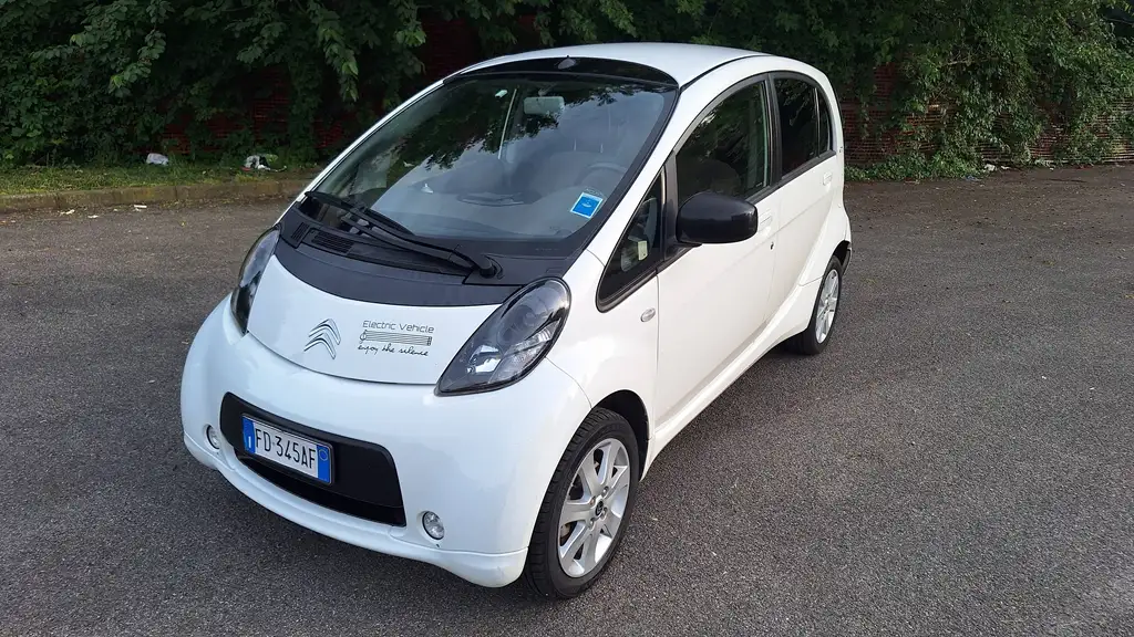 Citroen C-Zero 2016 из Европы — купить под ключ