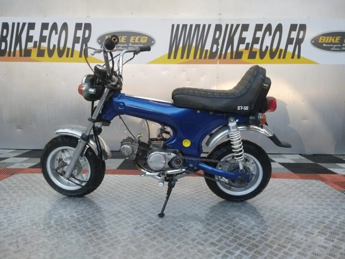 Honda Dax ST 50 Blue - 2
