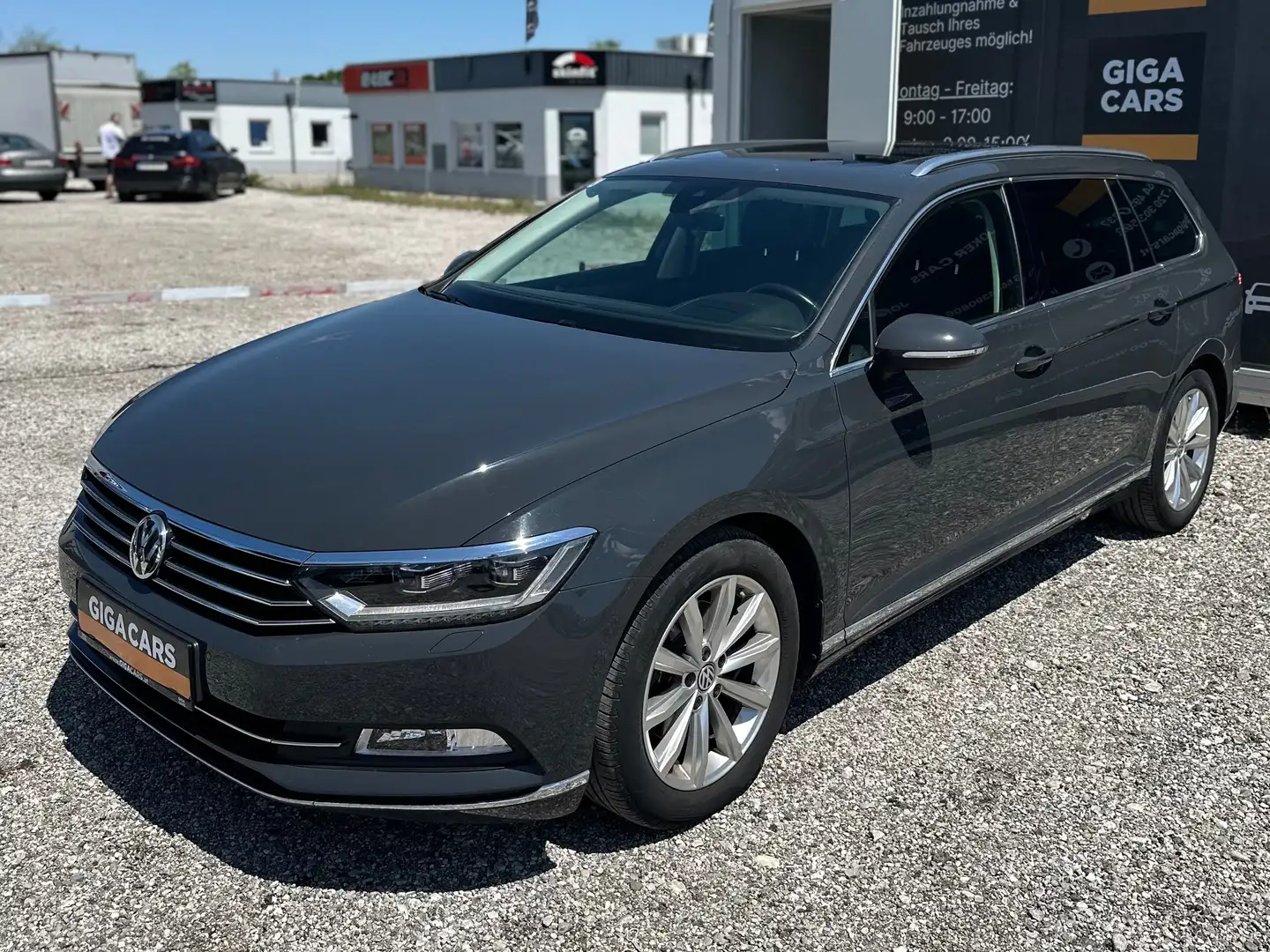Volkswagen Passat Variant Highline BMT/Start-Stopp Grau - 1