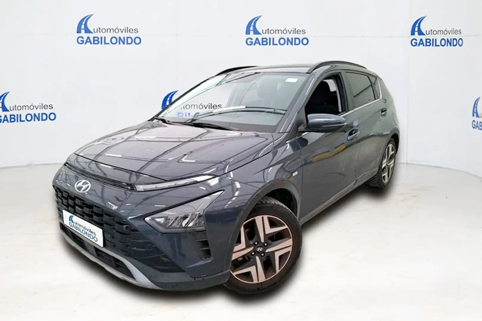 Hyundai BAYON 1.0 TGDI 74kW (100CV) 48V Maxx DCT Gris - 1