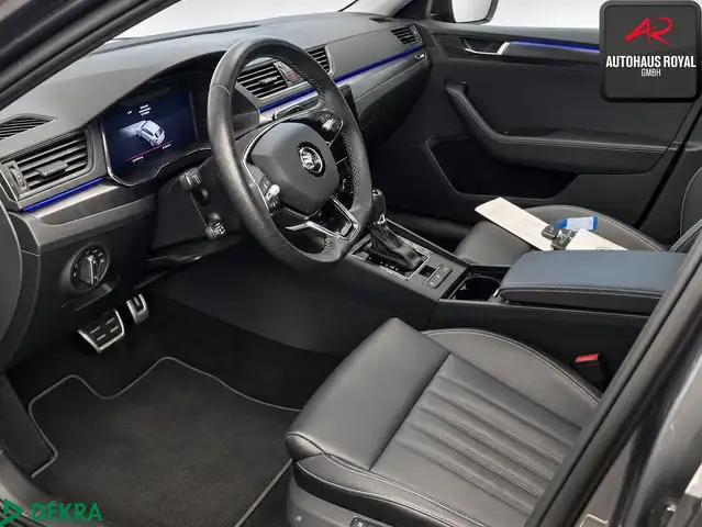 Skoda Superb view 5