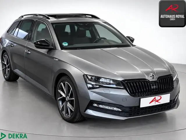 Skoda Superb view 4