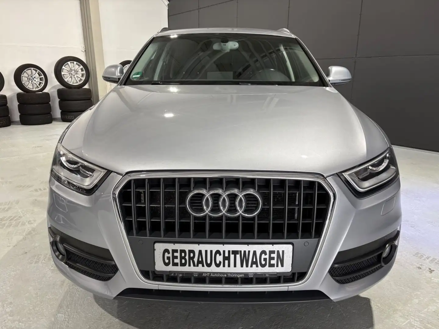Audi Q3 1.4 TFSI*AHK*Xenon*Klimaaut.* Silber - 2