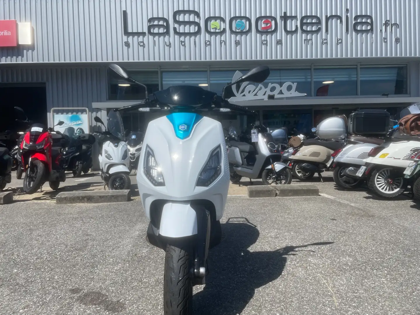 Piaggio Blanc - 2