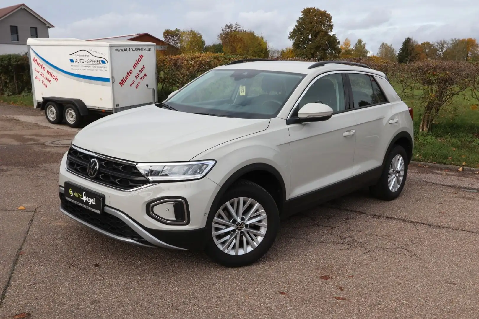 Volkswagen T-Roc Life Navi LED AHK DAB SHZ PDC Carplay TOP Grau - 2