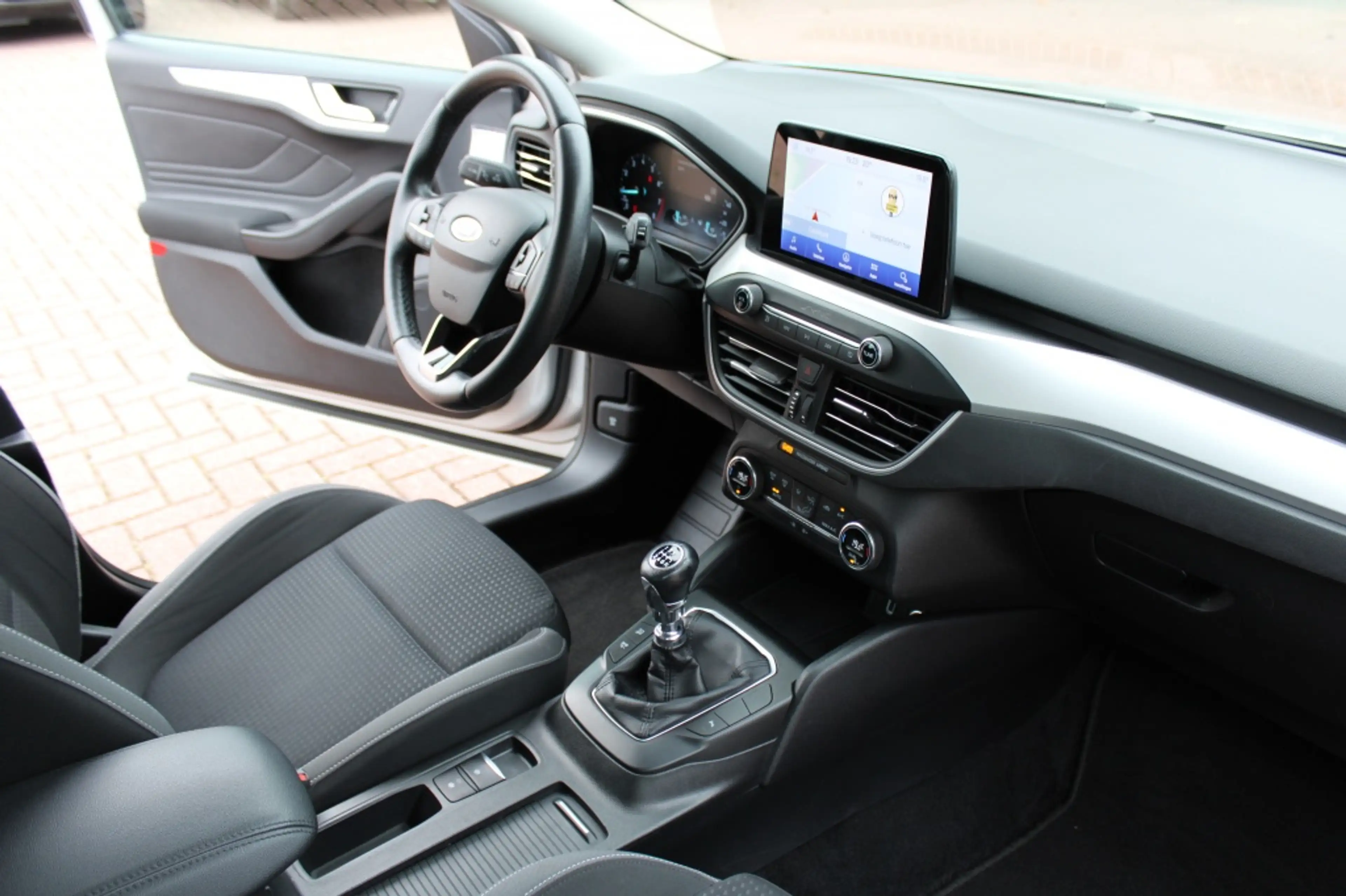 Ford Focus 1.0 EcoBoost 100pk Trend Edition — photo 13