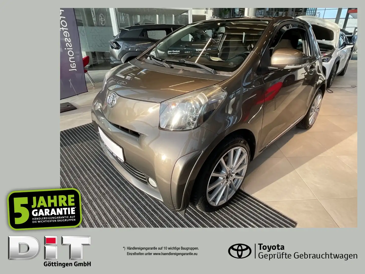 Toyota iQ 1.0 (N) Collection KeyLess+KlimaA+LM+SoundSys Grau - 1