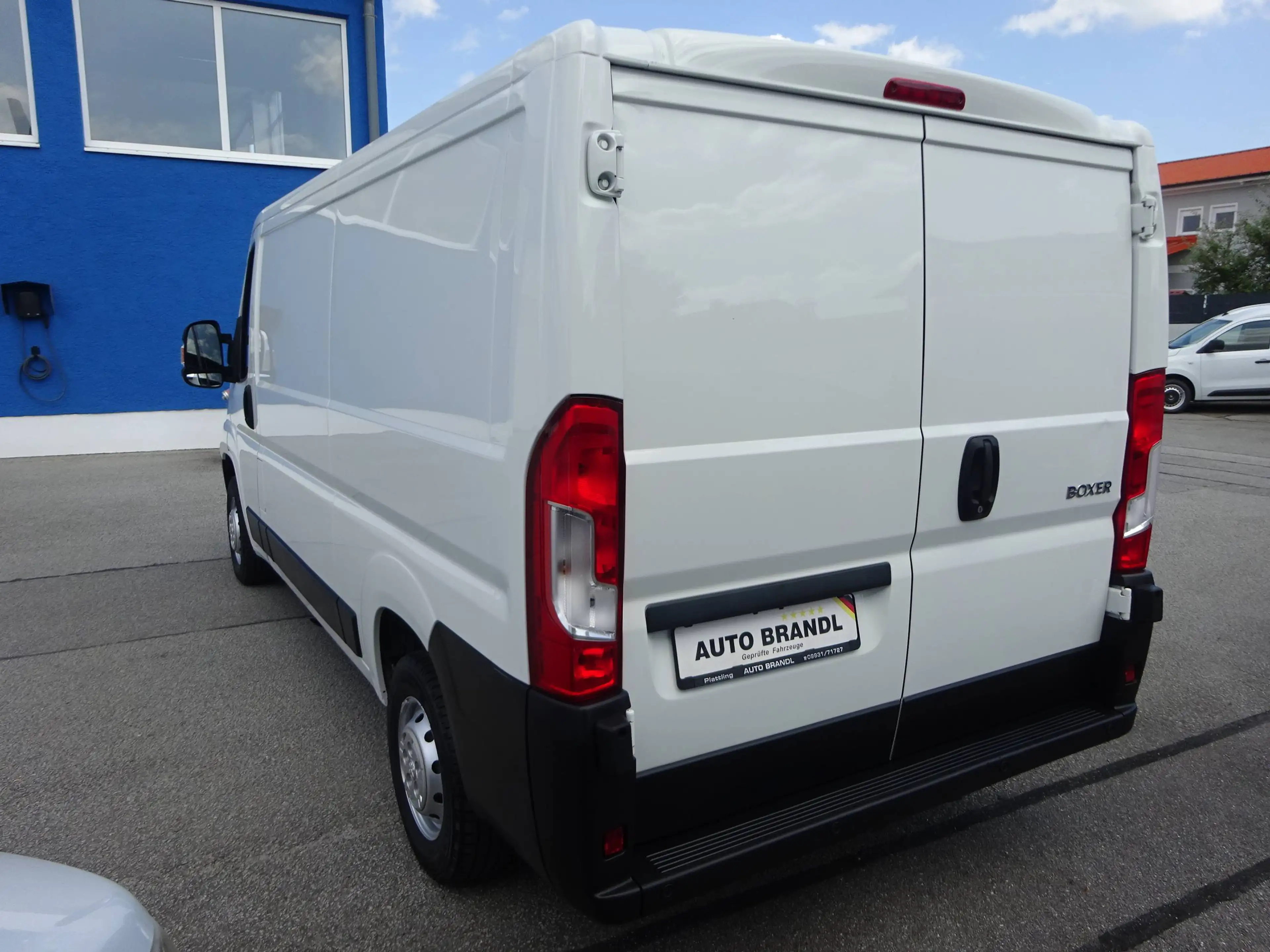 Peugeot Boxer 330 L2H1 Pro BlueHDi 120 Stop Klima 1HD TÜV KD NEU — photo 3