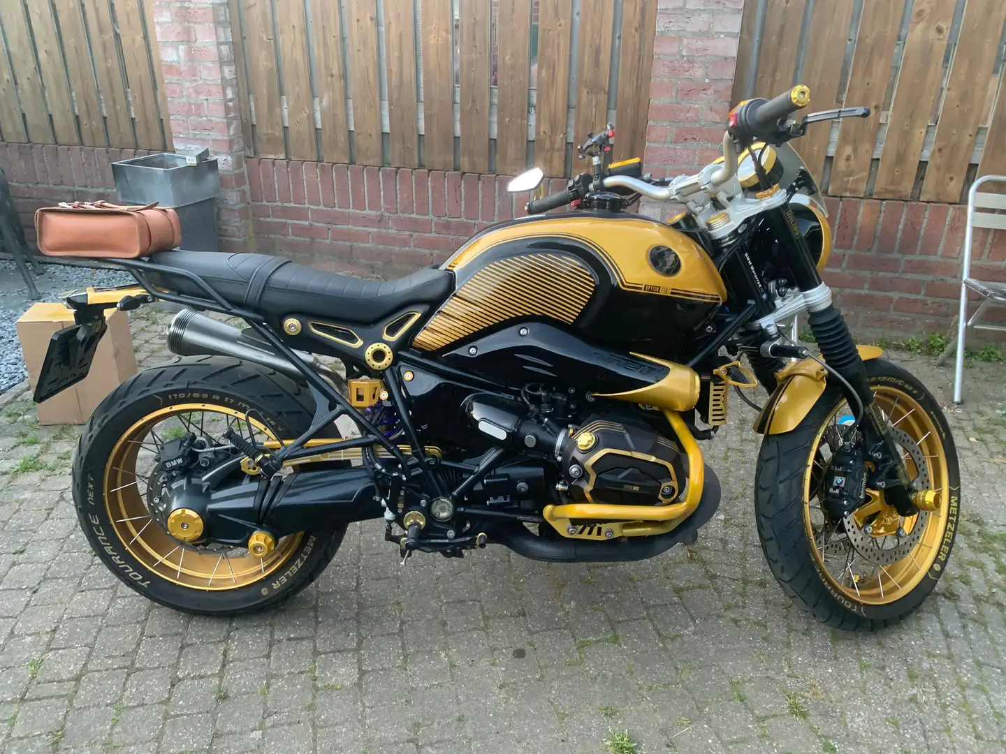 BMW R nineT Scrambler full option 719 Oro - 1