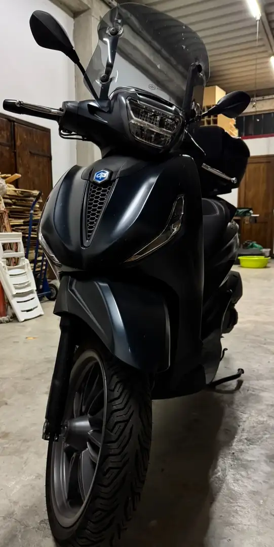 Piaggio Beverly 300 Czarny - 1