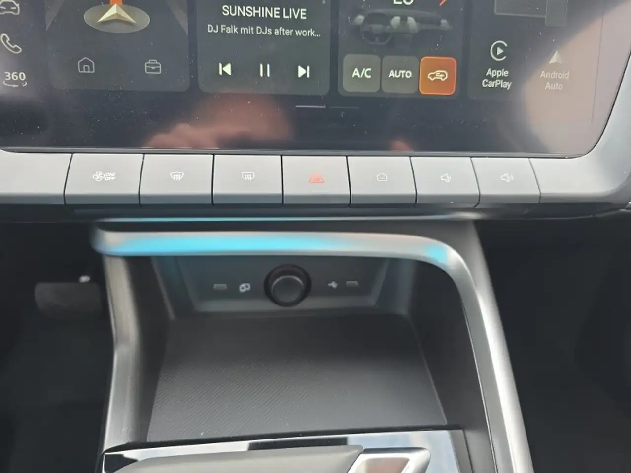 MG ZS Luxury 1,5 Hybrid+ 197PS Pano/18*Alu/LED/Navi/Lede, миниатюра 24