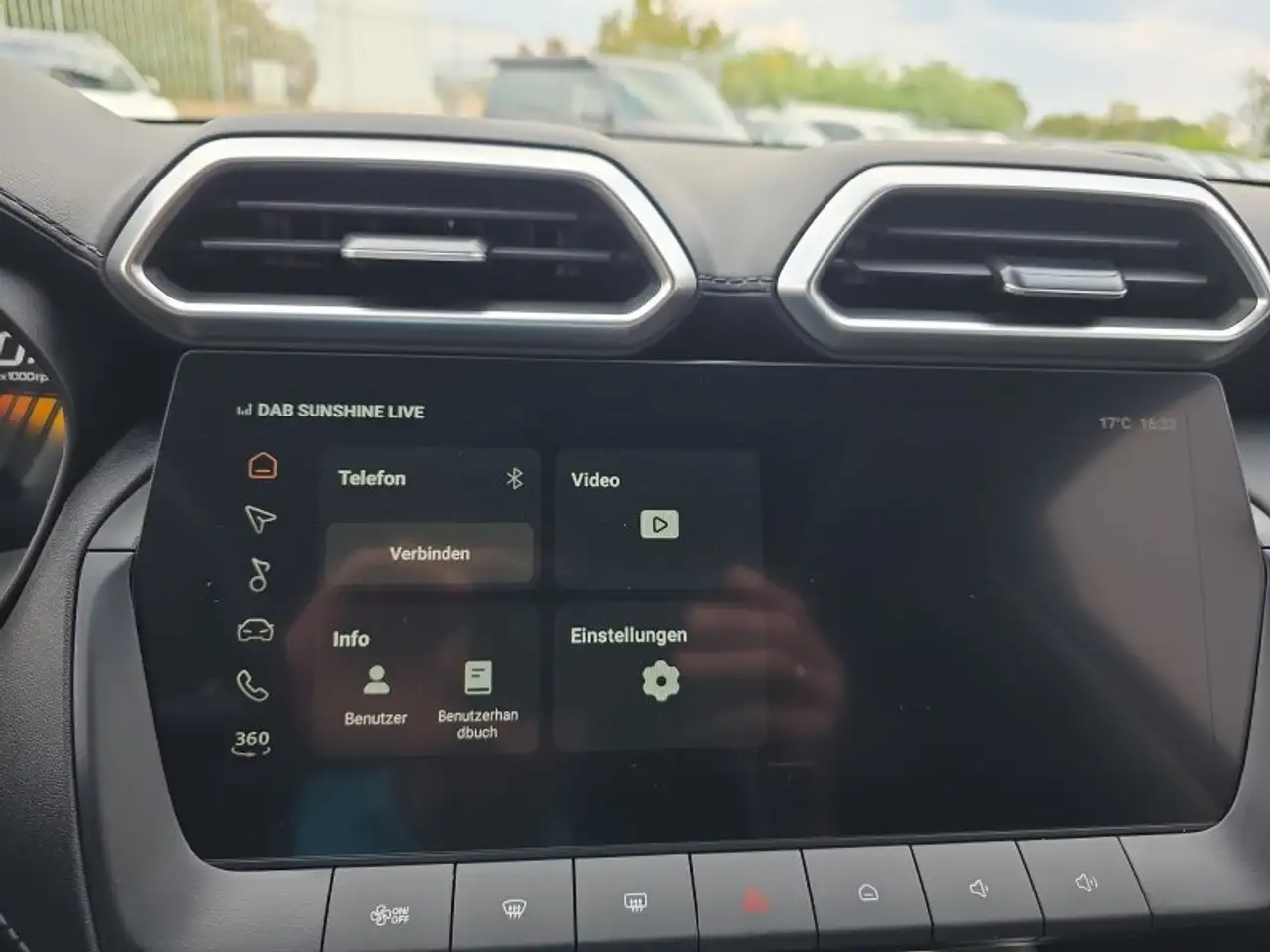 MG ZS Luxury 1,5 Hybrid+ 197PS Pano/18*Alu/LED/Navi/Lede, миниатюра 26