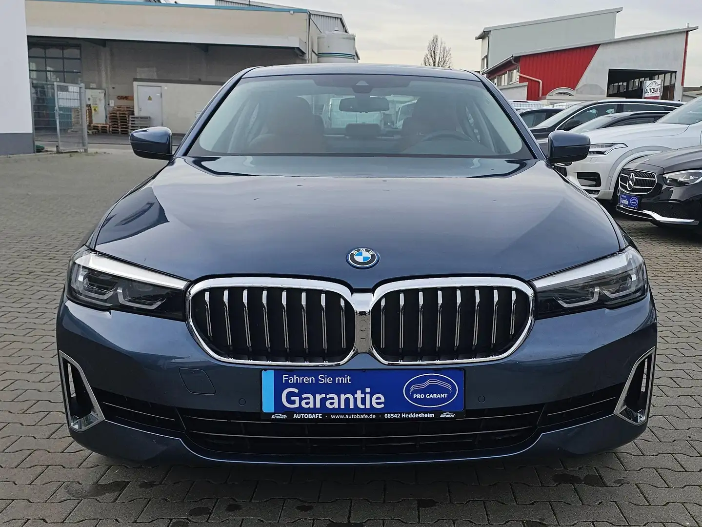 BMW 530 530 e xDrive Luxury Line Blau - 2
