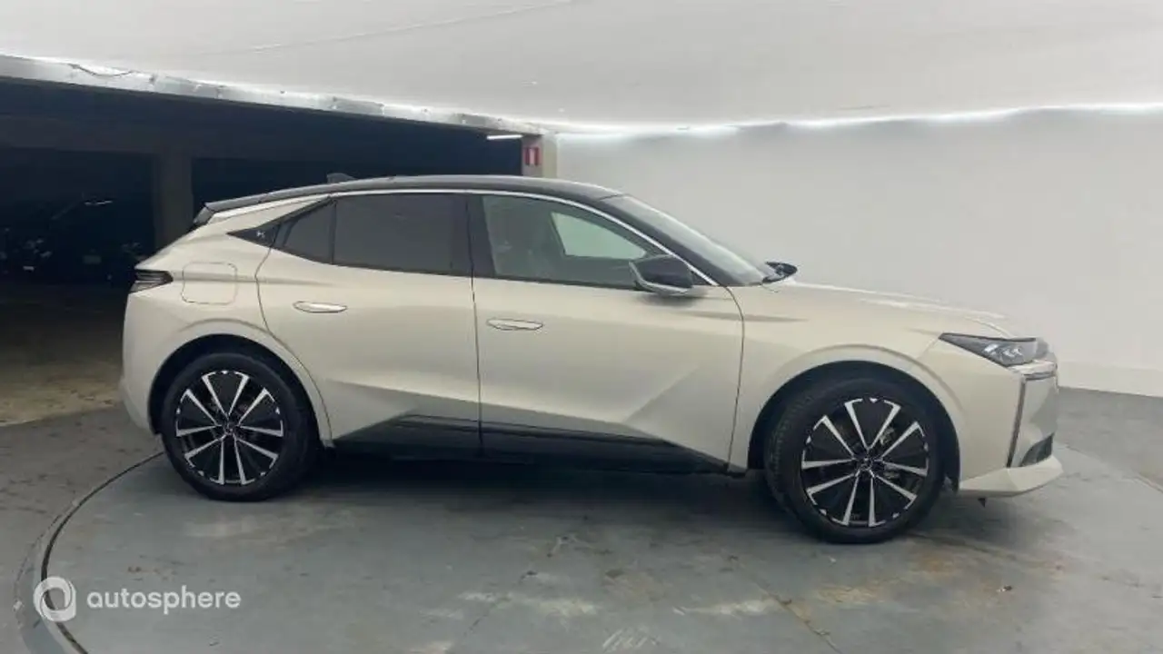 DS Automobiles N°4 2025