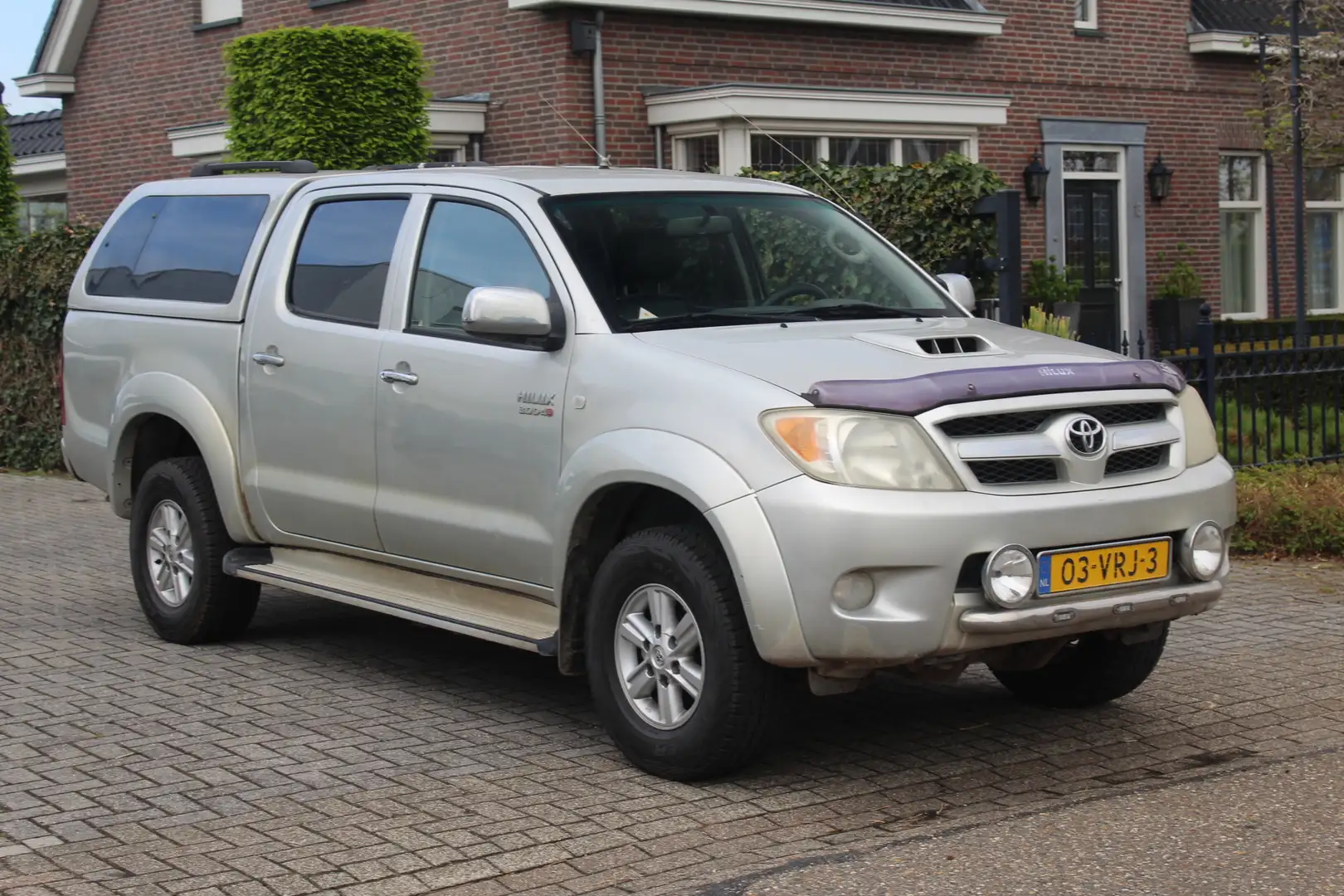Toyota Hilux 3.0 D-4D 126KW 4X4 Automatik SX DC Double Cab 4WD Gümüş rengi - 1