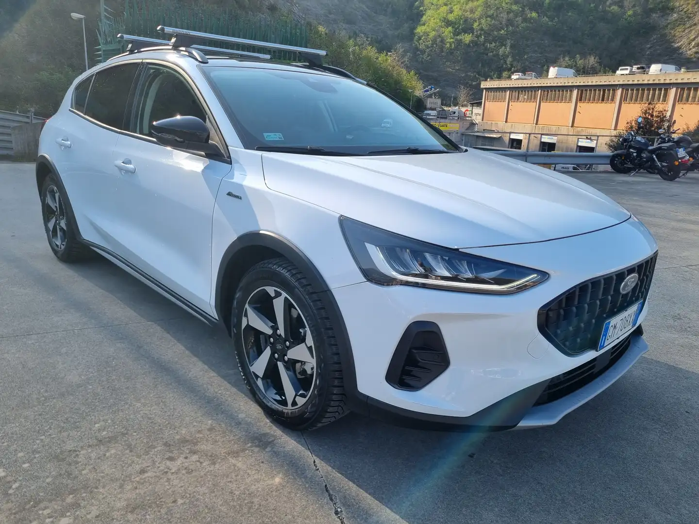 Ford Focus Focus Active 1.0 ecoboost h 125cv Bianco - 2