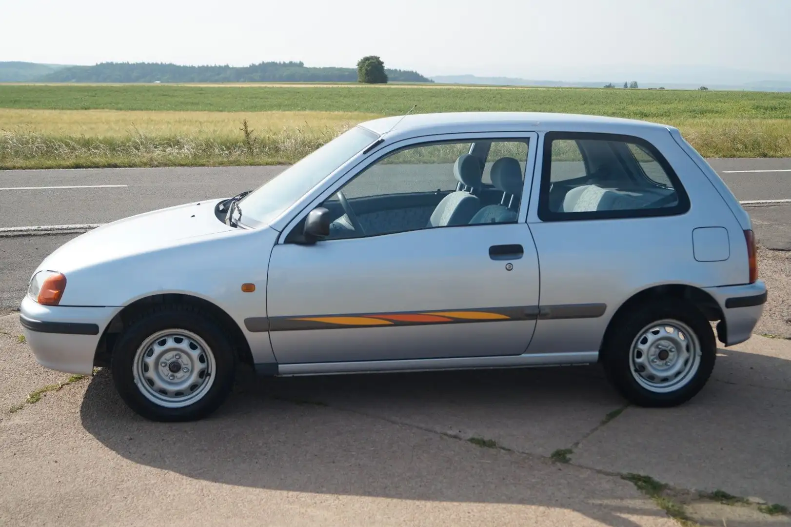 Toyota Starlet Argent - 2