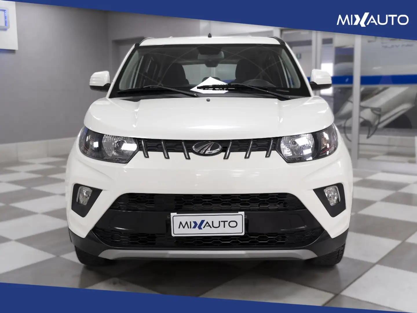 Mahindra KUV100 1.2 K6+ M-Bifuel Weiß - 2