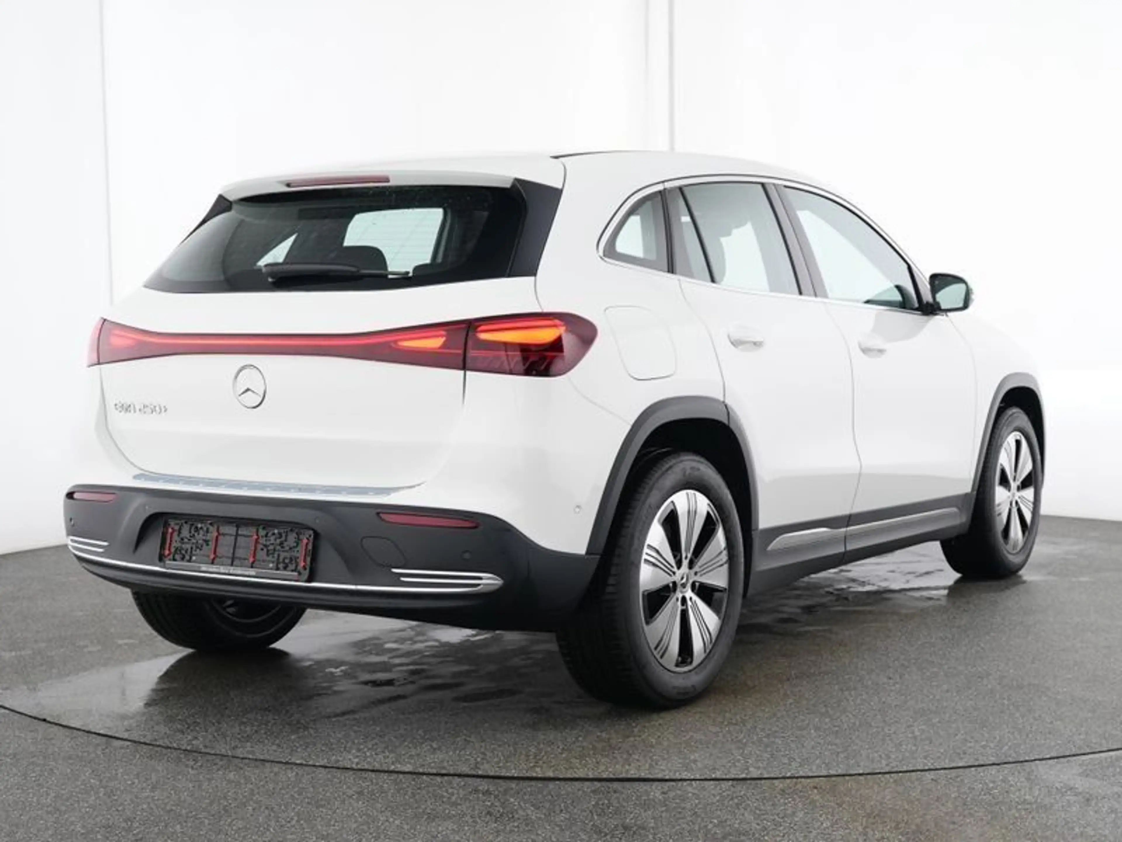 Mercedes-Benz EQA 250+ PROG-ADVANCED MEMORY KAMERA EASYP AMBIE — photo 3