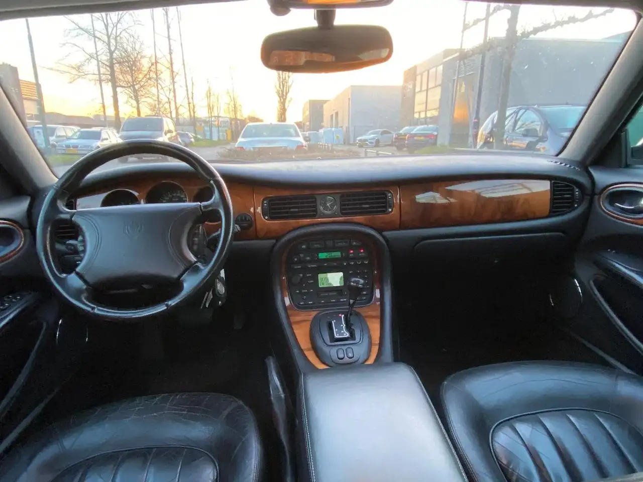 Jaguar XJ 3.2 V8 Executive -Youngtimer- KLASSE AUTO ** APK 4, foto 7